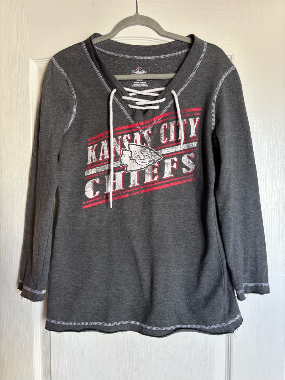 Majestic Kansas City Chiefs Gray v neck Sweater Pullover women’s medium